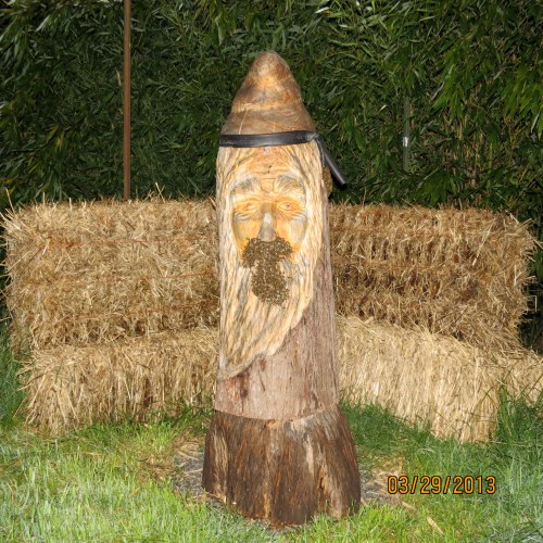 Some bees are still outside the hive, at 10 pm. and 49 deg. F (9.4C)