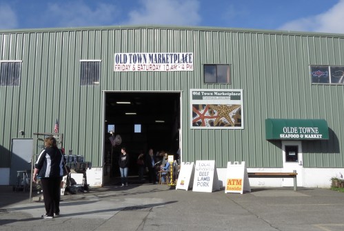It was such an uncharacteristically warm day, we decided to bicycle down to the Port of Bandon to look at Old Town Marketplace.